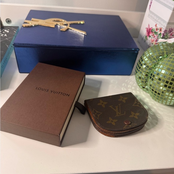 Louis Vuitton Vintage Coin Holder w/ Box - Picture 14 of 15